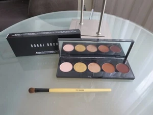 Bobbi Brown - Bronzed Nudes Eye Shadow Palette + Bobbi Brown Eye Shadow Pinsel - Bild 1 von 4
