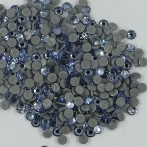 2028 SS12 LSA hf : 40 strass Swarovski fond plat HOTFIX 3,1mm LIGHT SAPPHIRE - Picture 1 of 4