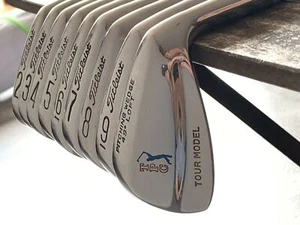 Titleist TPC "The Players Championship" Tour Model 2~P (9x) R300 Rare Collectors - Picture 1 of 12
