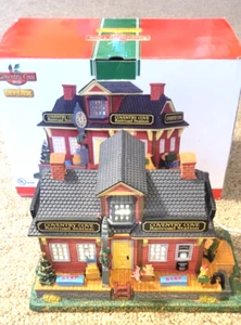 Lemax Coventry Cove Bahnhof Weihnachtsdorf beleuchtetes Gebäude - Bild 1 von 12