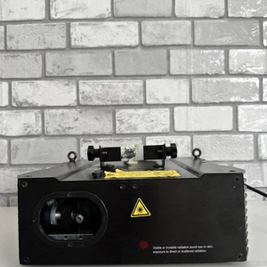 Laserworld CS-1000RGB. Laserworld Club Series CS the lense damaged! - Picture 1 of 10