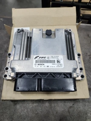 5801829896 ECU Foto 1 de 3