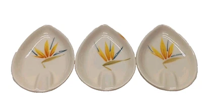 3 Ashtray USA Vtg Winfield Bird of Paradise Arrowhead Pottery Ashtray MCM Three - Image 1 of 4