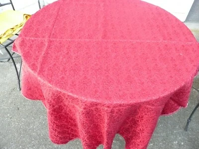 tissu  en coton mélangé vintage ancien rouge à décors broché de feuilles - Photo 1/4