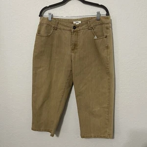 Cato Women’s Capri Pants Size 12 Color Brown With Pockets - Picture 1 of 6