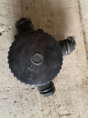 Abzweigdose Bakelit rund Aufputz Installation Verteiler Dose Art déco antik alt. - Bild 1 von 4