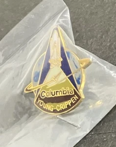 Vintage NASA Space Shuttle Columbia Young Crippen Lapel Pin New Old Stock Sealed - Picture 1 of 5