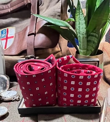 MEETING STREET 100% SILK TIE RED, BLACK & SILVER GEOMETRIC  59”X 4" HAND MADE - Image 1 of 4