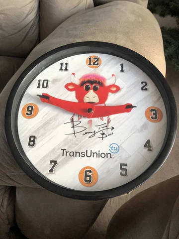 Chicago Bulls Benny the Bull Mascot wall clock United Center 3/20/15 Cover