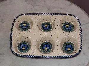 Polish Pottery Muffin Pan! UNIKAT Signature Mila Pattern! - Picture 1 of 3