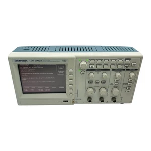Osciloscopio digital de 2 canales Tektronix TDS 100B 60 MHz - Imagen 1 de 7