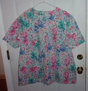 Cherokee Scrub Short Sleeve V-Neck Button Down Floral Top with Pockets - Picture 1 of 3