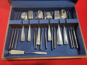 Fashion Manor Stainless Steel Flatware Set 70 Pcs. With Wood Case USA - Picture 1 of 4