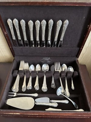 60 шт. СОВРЕМЕННЫЙ ВИКТОРИАНСКИЙ сервиз столовых приборов из чистого серебра Lunt для 9 - Изображение 1 из 4