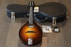 Collings MT O Sunburst A-Style Oval Hole Mandolin With Case - Picture 1 of 21