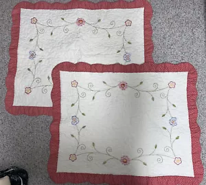 HOME CLASSICS QUILTED FLORAL STANDARD PILLOW SHAMS PAIR - Picture 1 of 7