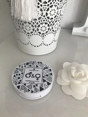 Essence Mattifying & Fixing Powder Puder Limitiert Neu - Bild 1 von 2