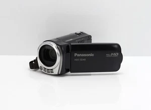 PANASONIC HDC-SD40 CAMCORDER HIGH DEFINITION DIGITAL HD VIDEO CAMERA & 64GB CARD - Picture 1 of 3