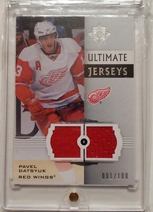 2007-08 Pavel Datsyuk GU 1/100 Dual Jersey Card Red Wings Ultimate Jerseys UJ-PD