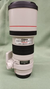 CANON EF 300MM F4L ULTRASONIC TELESCOPE LENS 58216 - Picture 1 of 6