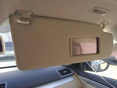 09-2014 15 16 17 Volkswagen VW CC Passenger RH Sun Visor in Tan w/ Illumination Foto 1 de 4