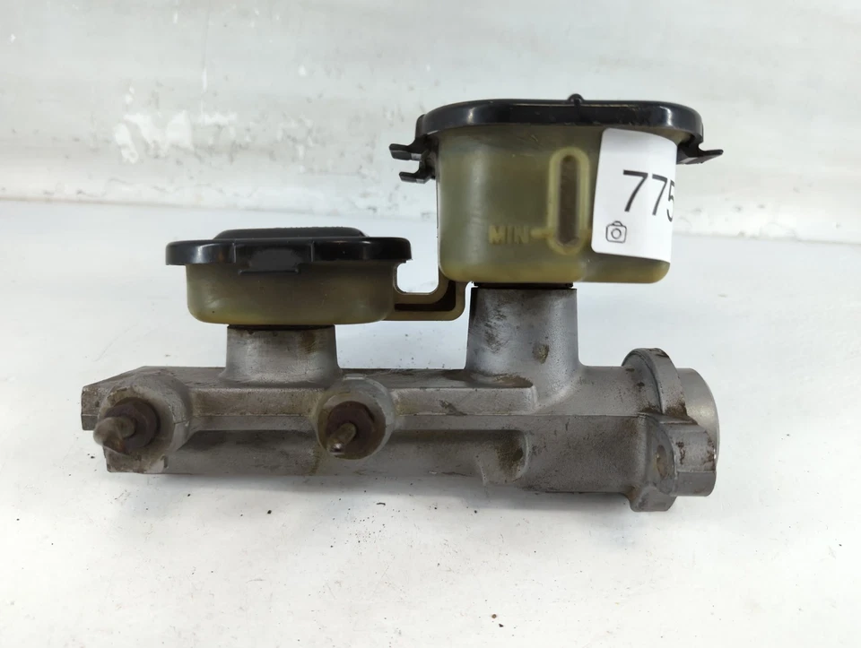 Dodge Ram 1500 1994-1996 cilindro maestro de freno Z2BXN Foto 1 de 4