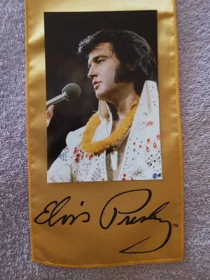 ELVIS PRESLEY SIGNATURE GOLD SCARF&ALOHA FROM HAWAII CONCERT PHOTO NEW LOT 2 - Image 1 of 4