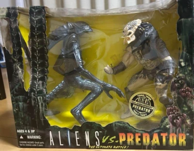 Kenner Alien vs Predator Action Figure Rare Item - Image 1 of 2