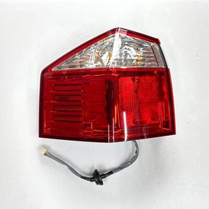 95238338 Conjunto de lámpara trasera exterior izquierda (se adapta a: Chevy Orlando 2011 2015) - Imagen 1 de 9