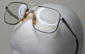 Usados en excelente estado de colección Luxottica Carlos KLIXX 2 marcos de gafas 56[]18 140 mm chapados en oro Italia - Imagen 1 de 12