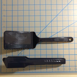 Pyrex Accessories Spatula And Tongs Navy Blue 2104-2 & 2105-2 - Picture 1 of 12