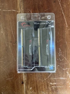 G. SKILL Ripjaws V 32GB (2 x 16GB) (DDR4-3600) Memory (F43600C18D32GVK) - Afbeelding 1 van 2