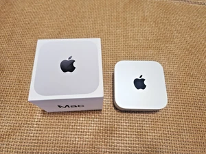 Guter Zustand Apple Mac mini M4 Chip 16GB RAM 256GB mit Netzkabel und Karton - Bild 1 von 6