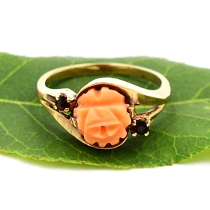 10k Yellow Gold Carved Coral & Garnet Gemstone Rose/Flower Ring Size 7 - Picture 1 of 4