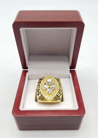 San Francisco 49ers JOE MONTANA 1989 Replica Super Bowl XXIV Champion Ring & Box Cover