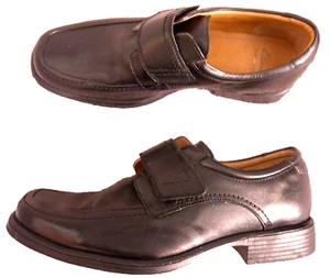 CLARKS HANG ROLL BLACK LEATHER SLIP ON RIP STRAP FLAT SHOES UK 7 G EUR 41 - Picture 1 of 12