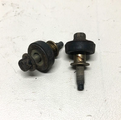 Perno de cubierta de válvula Ford 1999-2004 Ford F250 F350 8 mm Foto 1 de 4