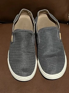 Olukai Womens Pehuea Slip-On Sneakers Grey Sz 7 - Picture 1 of 6