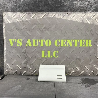 Toyota Prius V 2012 guantera inferior caja de almacenamiento gris Foto 1 de 4