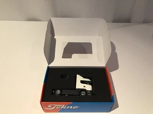 Tekno Tekno 65089 - Scania R-Streamline Highline 4x2 - Scale 1:50 - Picture 1 of 2