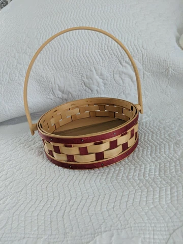 Longaberger 2006 Red Natural Small Pie Basket NEVER USED Cover