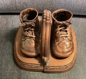 Par de zapatos de bebé vintage bronce sumergido excelente estado - Imagen 1 de 5