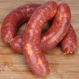 Frische Lucana Wurst ideal zum Grillen mit Kartoffeln im Ofen oder in der Soße - Bild 1 von 4