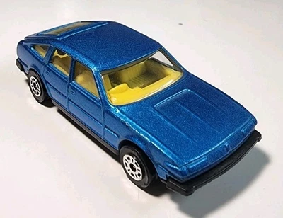 Vintage Corgi Blue w/Yellow Interior Rover 3500 1/64 Diecast/Plastic SD1 HTF - Image 1 of 4
