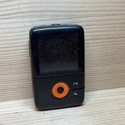 Creative Labs Zen V Plus DAP-FL0040 1.5" LCD Portable 1GB Media Player For Parts - Image 1 of 4