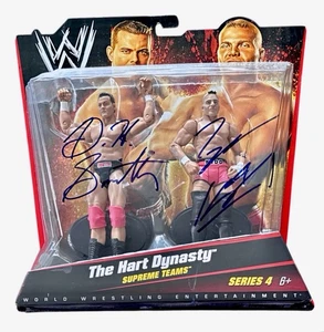 WWE THE HART DYNASTY SIGNED SUPREME TEAMS 2 PACK WITH JSA COA VERY RARE - Picture 1 of 3