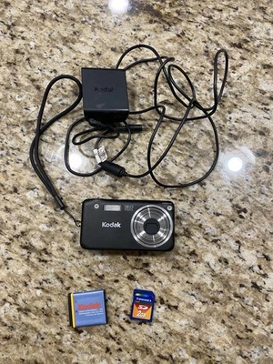 Kodak Easy Share V1253 12MP Digital Camera Black Tested Works Has Cable And Card - Image 1 of 4