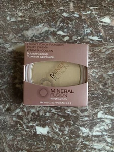 Mineral Fusion Pressed Powder Foundation Warm 3 Golden - 100% Authentic - Picture 1 of 2