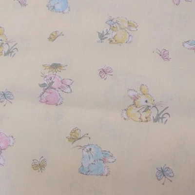 Lote de restos de tela vintage tela Bunny Spring algodón 5 paneles y 2 piezas más pequeñas Foto 1 de 2