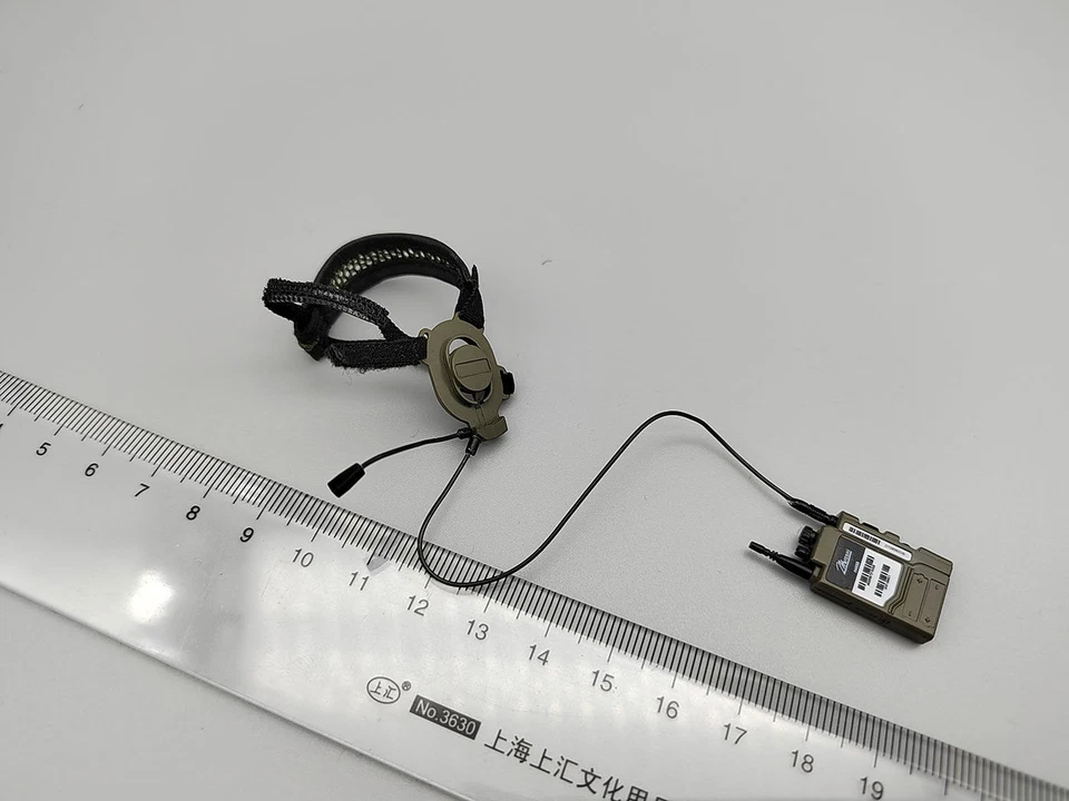 Modelo de radio y auriculares DAMTOYS DAM 78023 escala 1/6 British Royal Marines Commando Foto 1 de 1